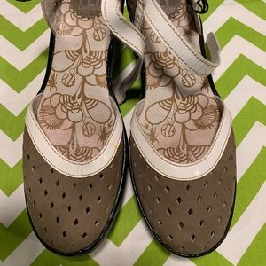 FLY LONDON Yupi Luna 9